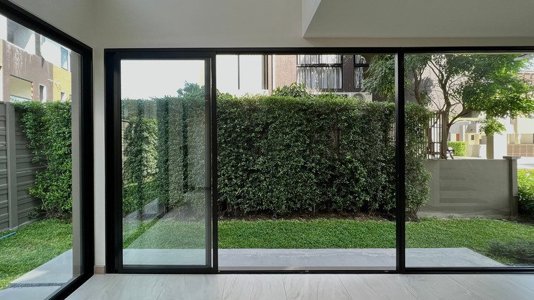 Does Window Light Block Out Reduce Heat and UV Rays?