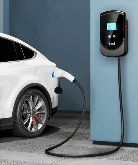 Portable Charger vs Wall Charger for Electric Vehicle