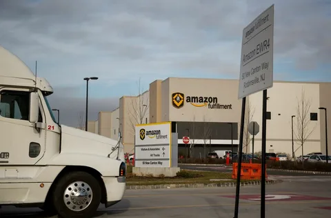 Delivery Areas and Coverage of Amazon TrucK