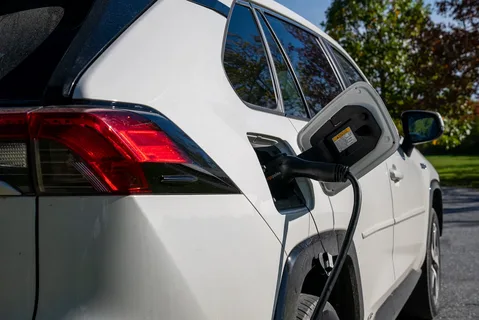 Electric-Only Driving Range: HEV vs PHEV