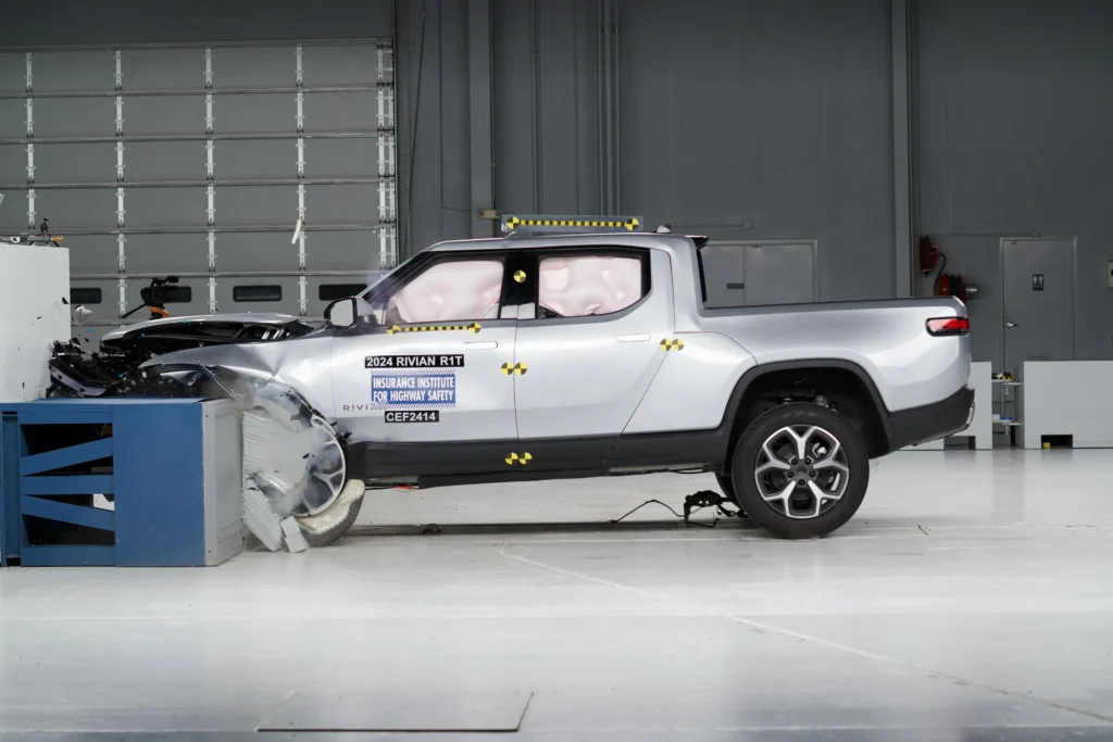 Insurance considerations for Rivian R1S