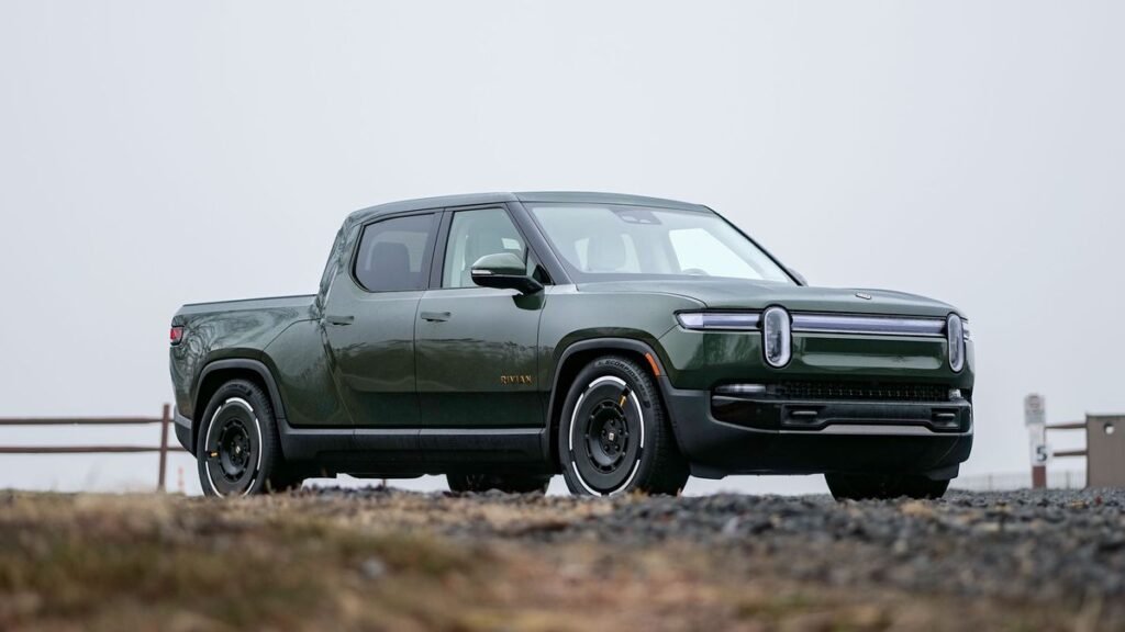 Pros and Cons of the Rivian Pickup Truck