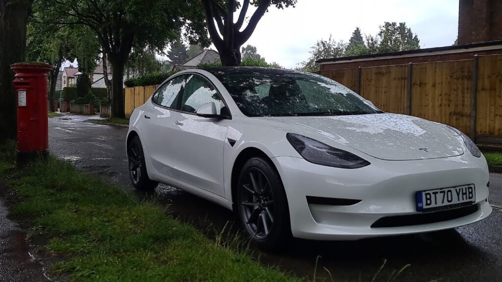 Tips for Buying a White Tesla